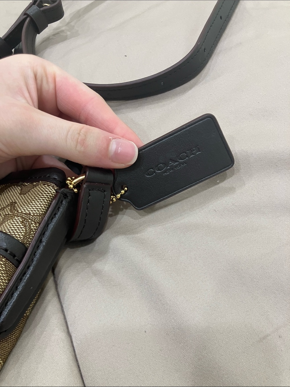 Coach Classic Signature Canvas Crossbody in Brown with Black Trim - Picture 2 of 6